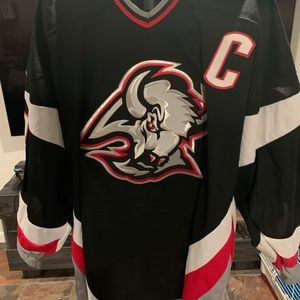 Michael Peca Sabres throwback jersey